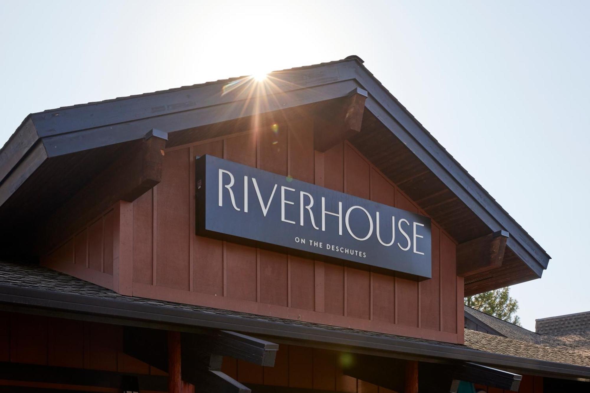 Riverhouse Lodge بيند المظهر الخارجي الصورة