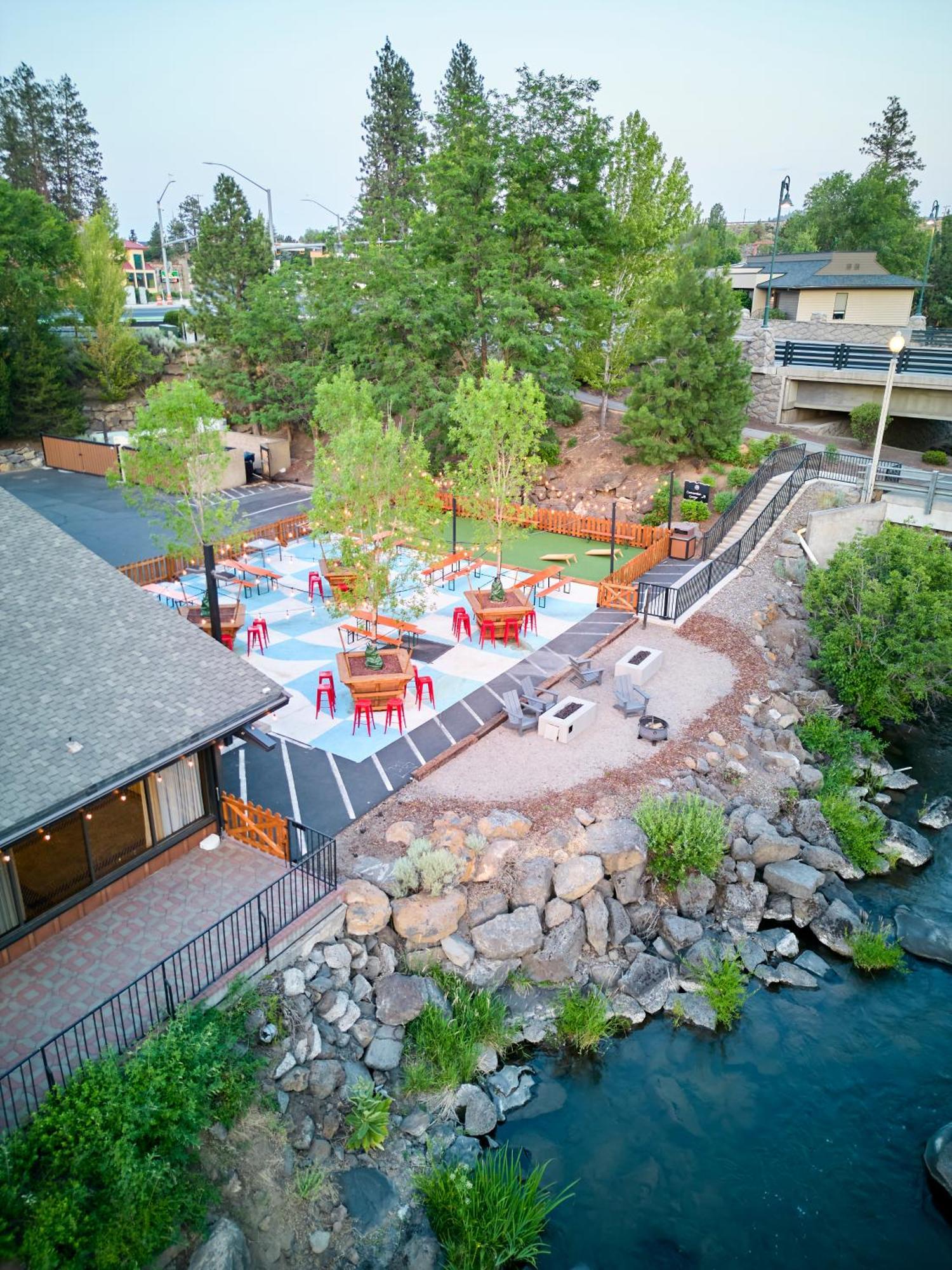 Riverhouse Lodge بيند المظهر الخارجي الصورة